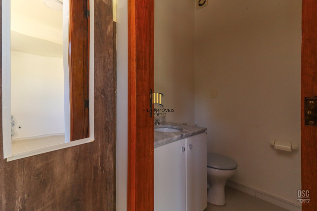 Casa de Condomínio 3 dormitórios no bairro Serraria