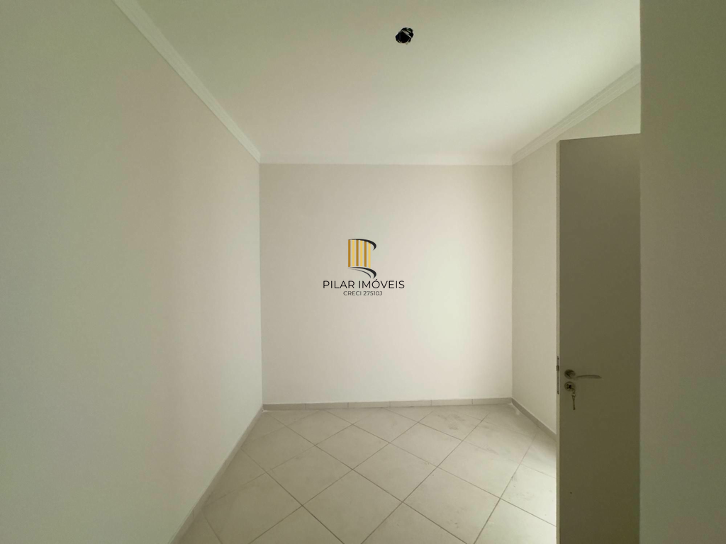 Casa de Condomínio 2 dormitórios no bairro Olaria