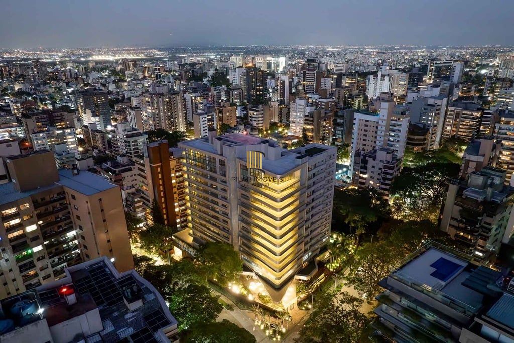 Apartamento 4 dormitórios no bairro Bela Vista