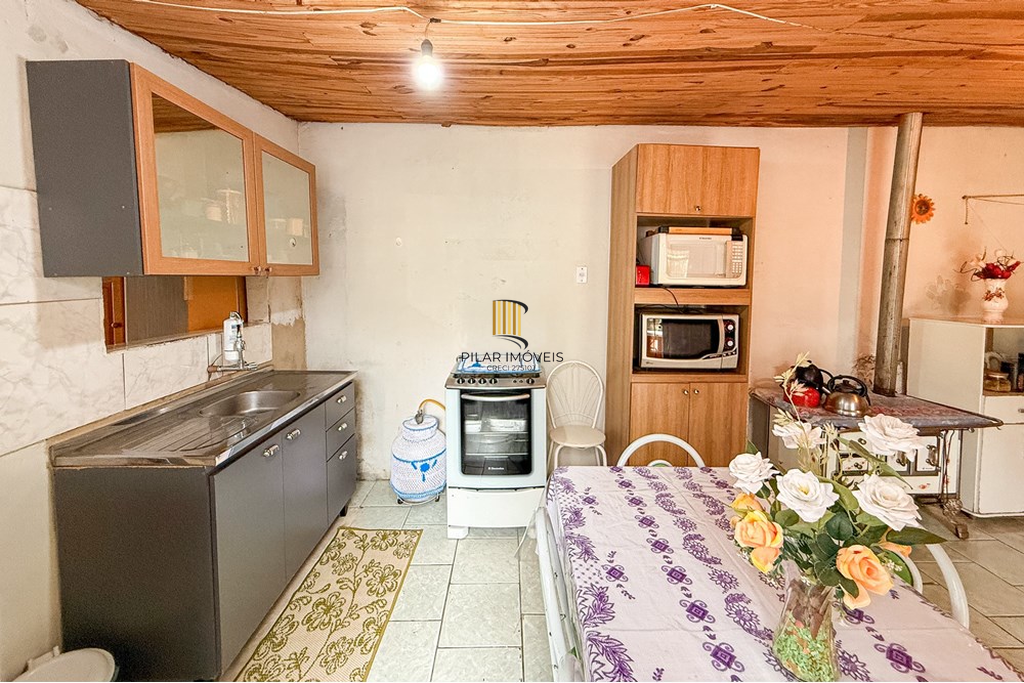 Casa 2 dormitórios no bairro Capão da Cruz