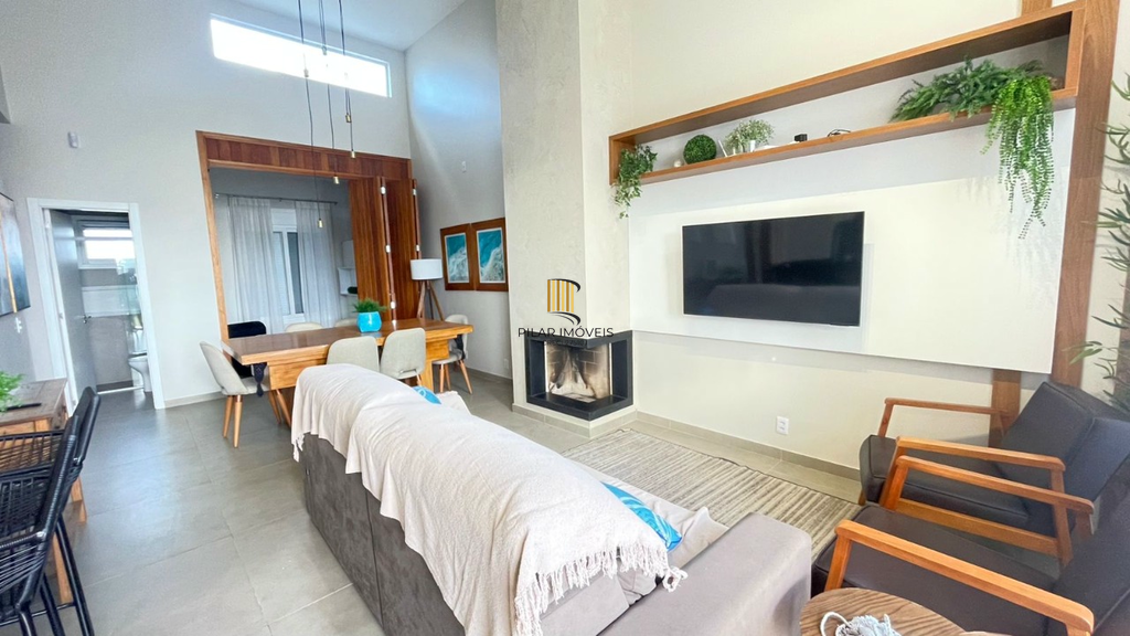 Casa 3 dormitórios no bairro Noiva do Mar