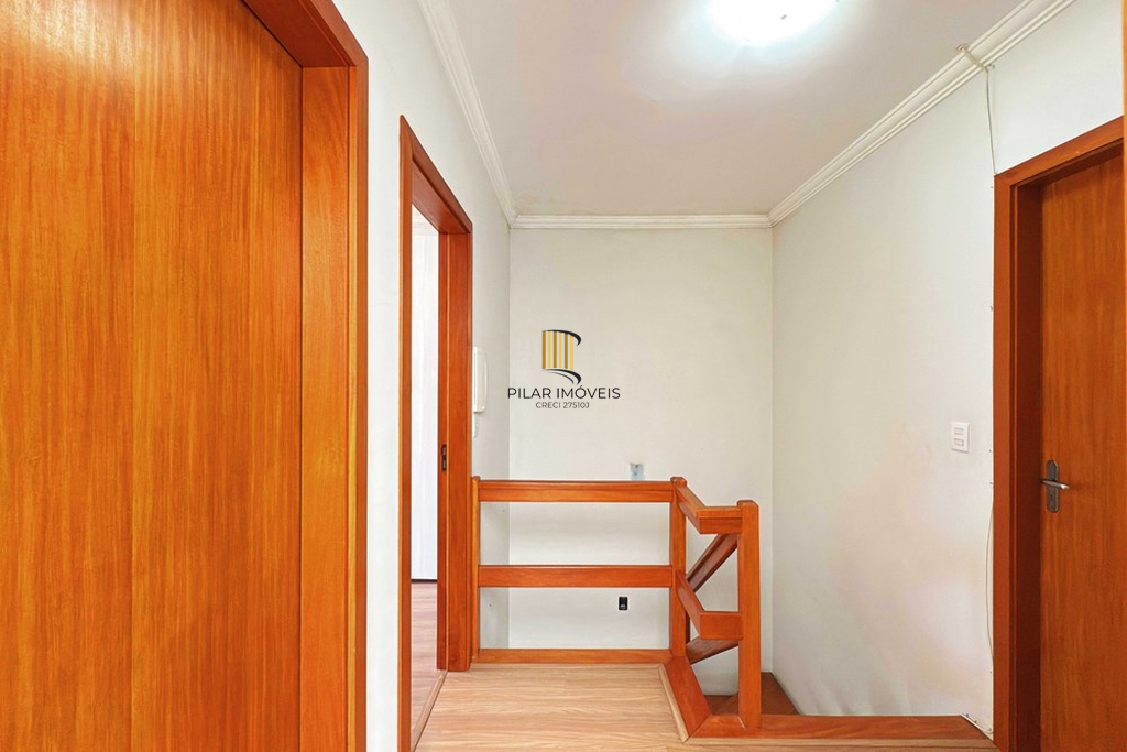 Casa 3 dormitórios no bairro Hípica