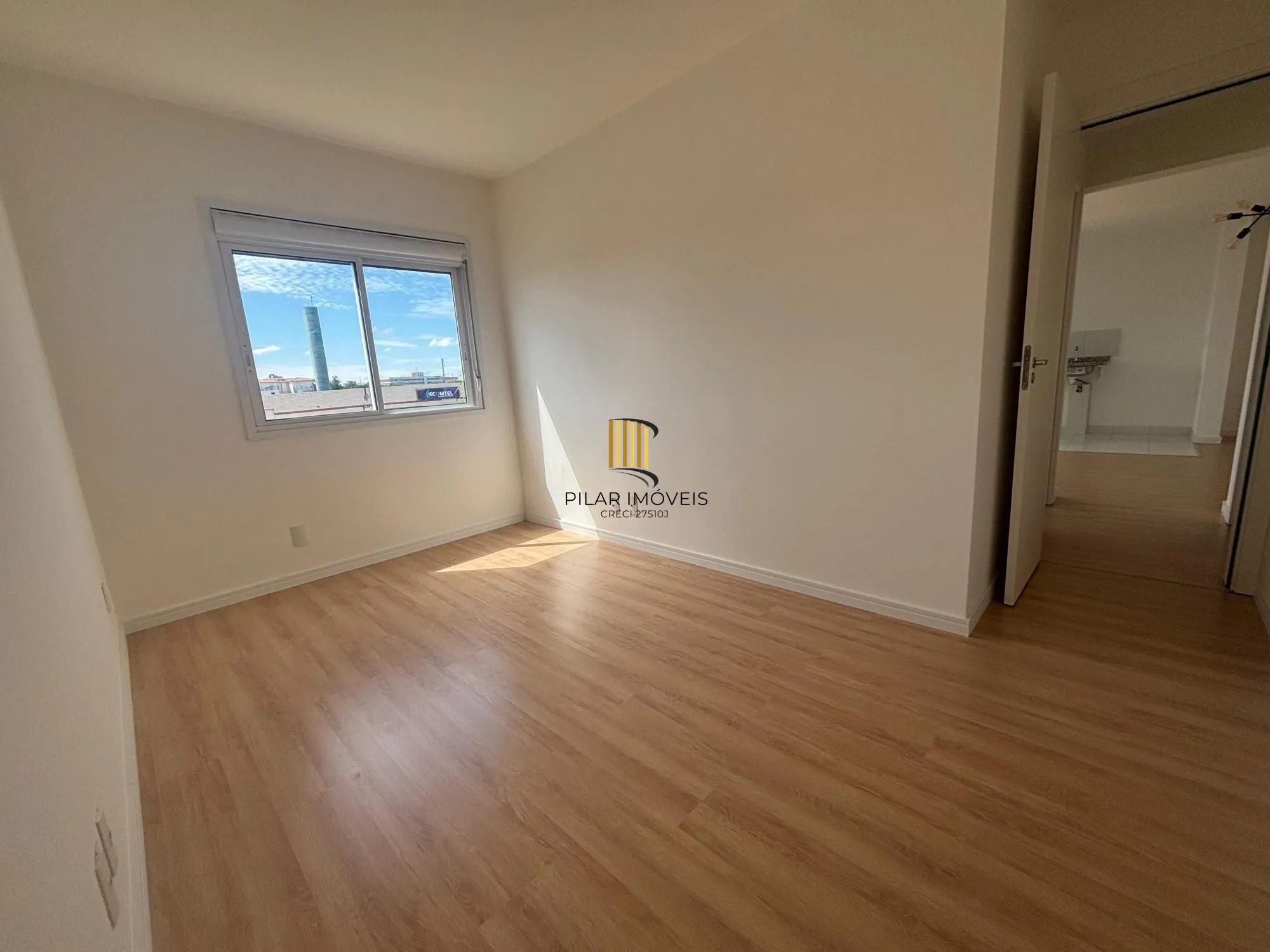 Apartamento no Humaitá de 02 dormitórios, infra e 01 vaga, nunca habitado
