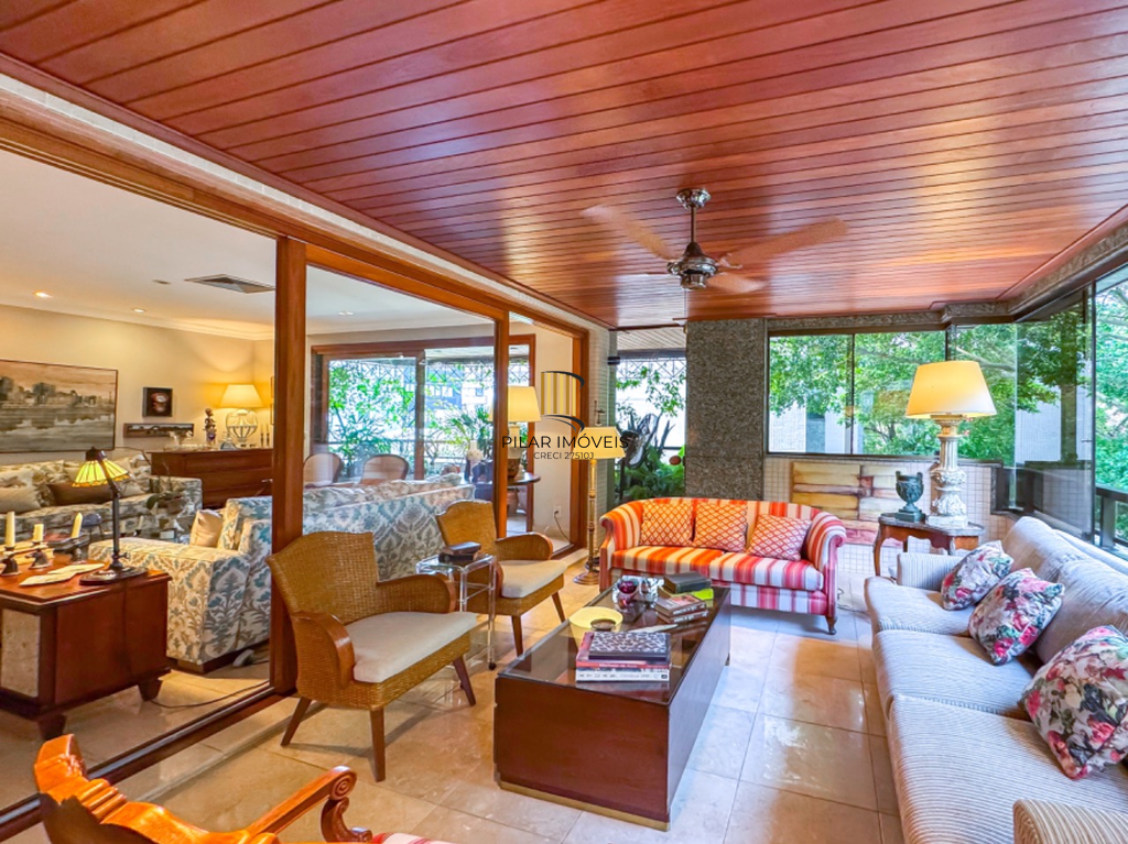 Apartamento 4 dormitórios no bairro Bela Vista