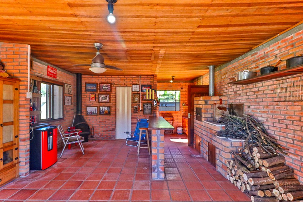 Casa 2 dormitórios no bairro Hípica