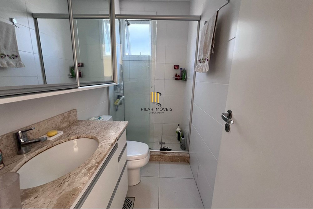 Casa 3 dormitórios no bairro Lomba do Pinheiro