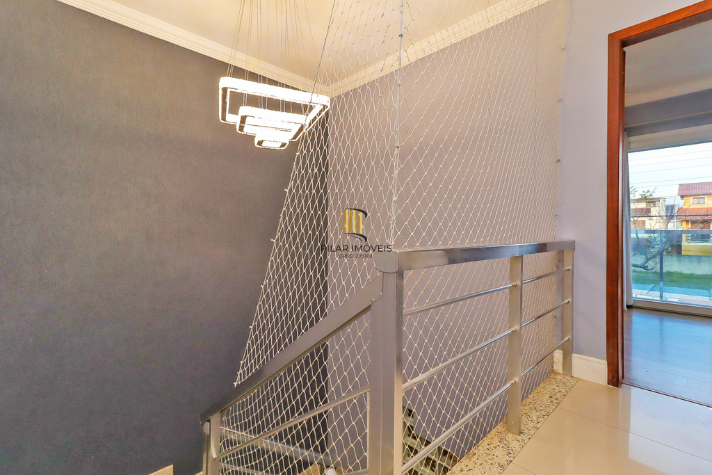 Casa 3 dormitórios no bairro Hípica