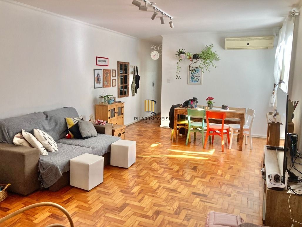 Apto de 03 dorm com box escriturado, frente, sol da manhã