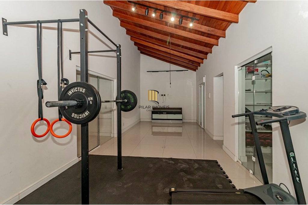 Casa 4 dormitórios no bairro Nonoai