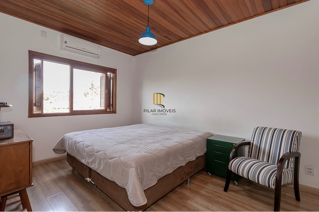 Casa 4 dormitórios no bairro Cavalhada