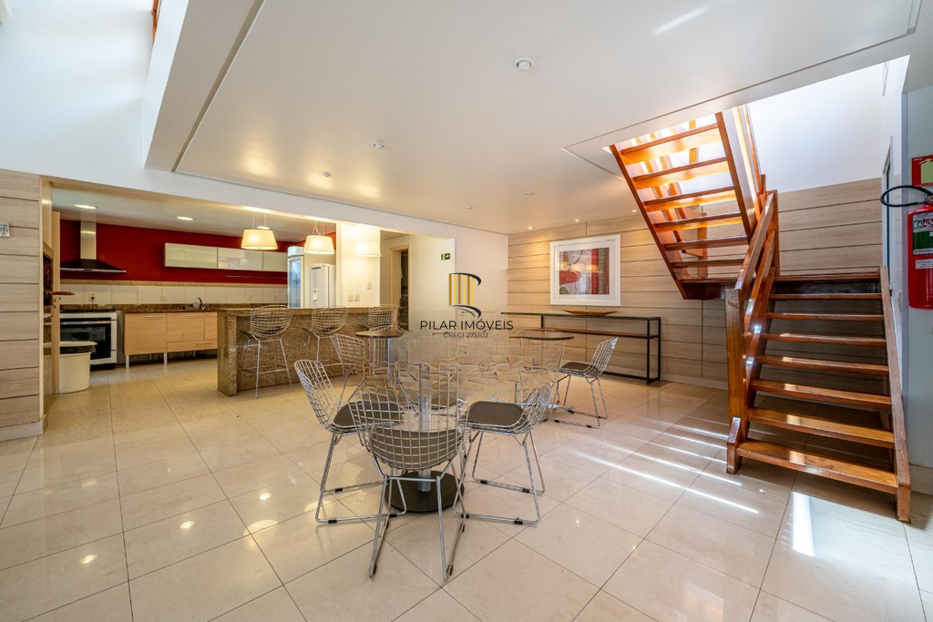 Casa de Condomínio 3 dormitórios no bairro Jardim Carvalho