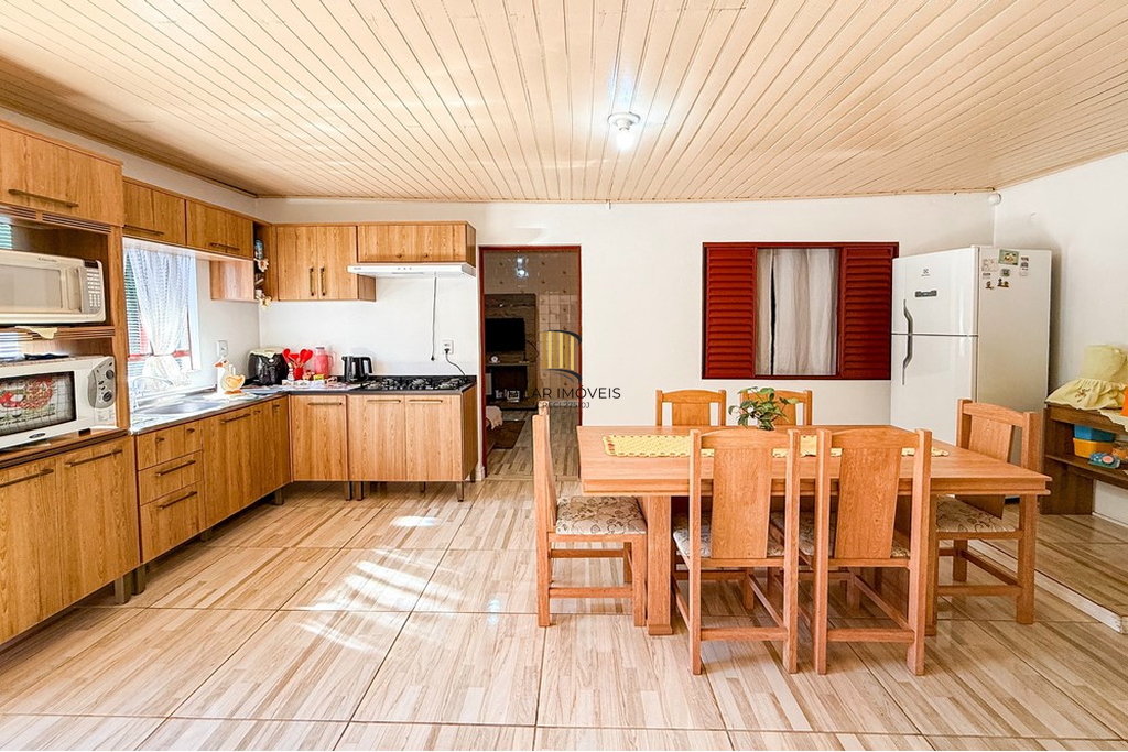 Casa 4 dormitórios no bairro Capão da Cruz