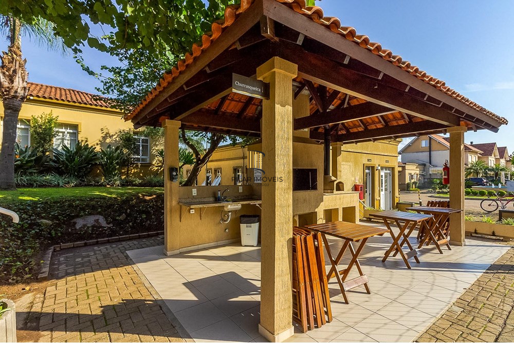 Casa de Condomínio 4 dormitórios no bairro Sarandi