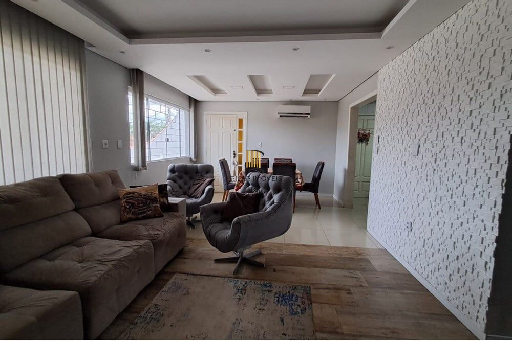 Casa 3 dormitórios no bairro Americana