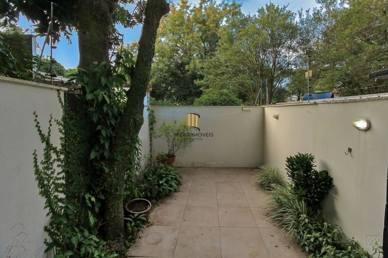 Casa 3 dormitórios no bairro Ipanema