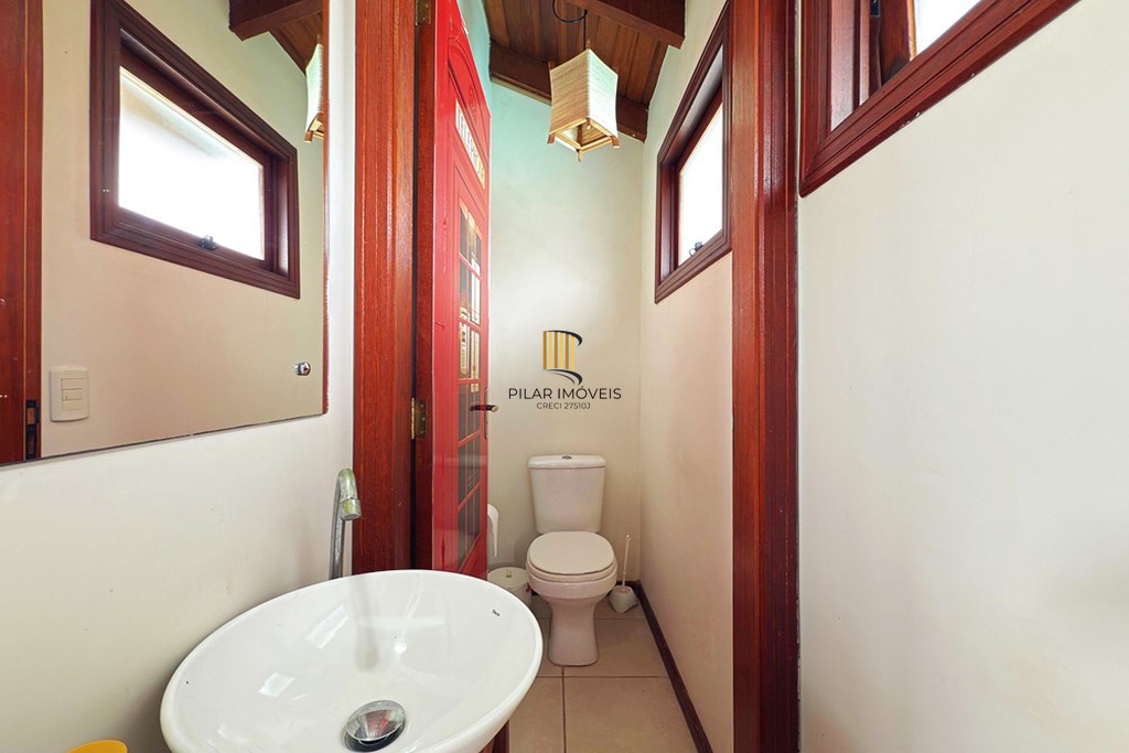 Casa de Condomínio 3 dormitórios no bairro Hípica