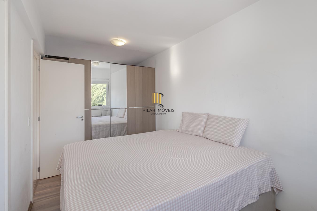 Apartamento 3 dormitórios no bairro Azenha