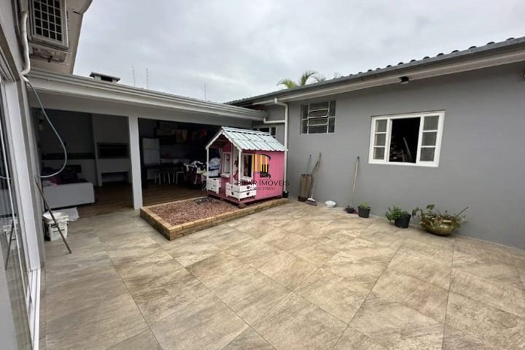 Casa 3 dormitórios no bairro Harmonia