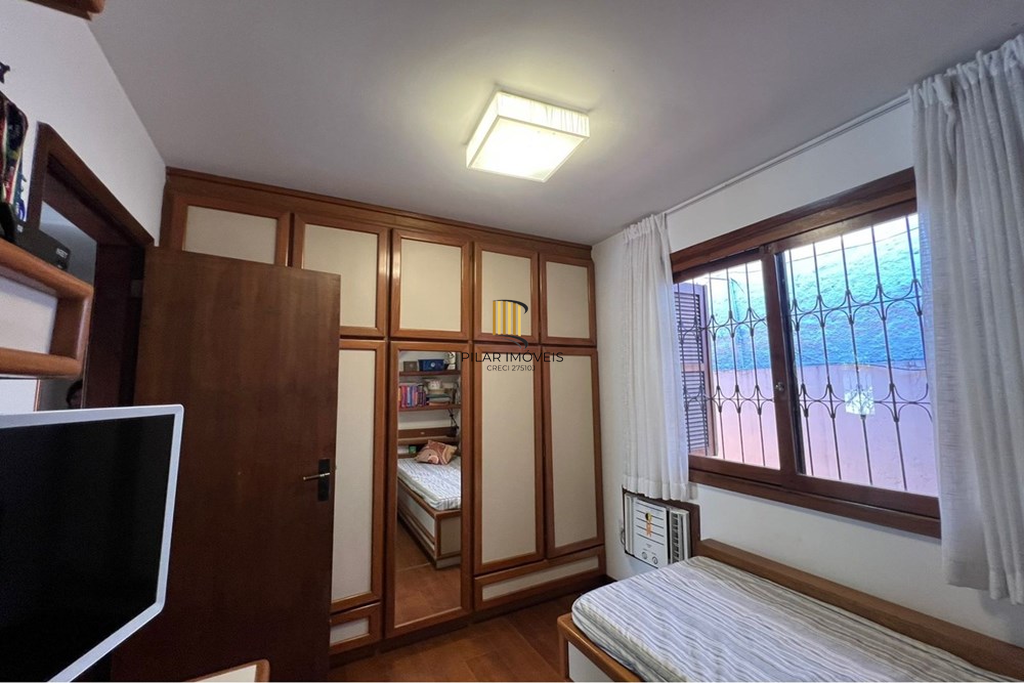 Casa 3 dormitórios no bairro Santana