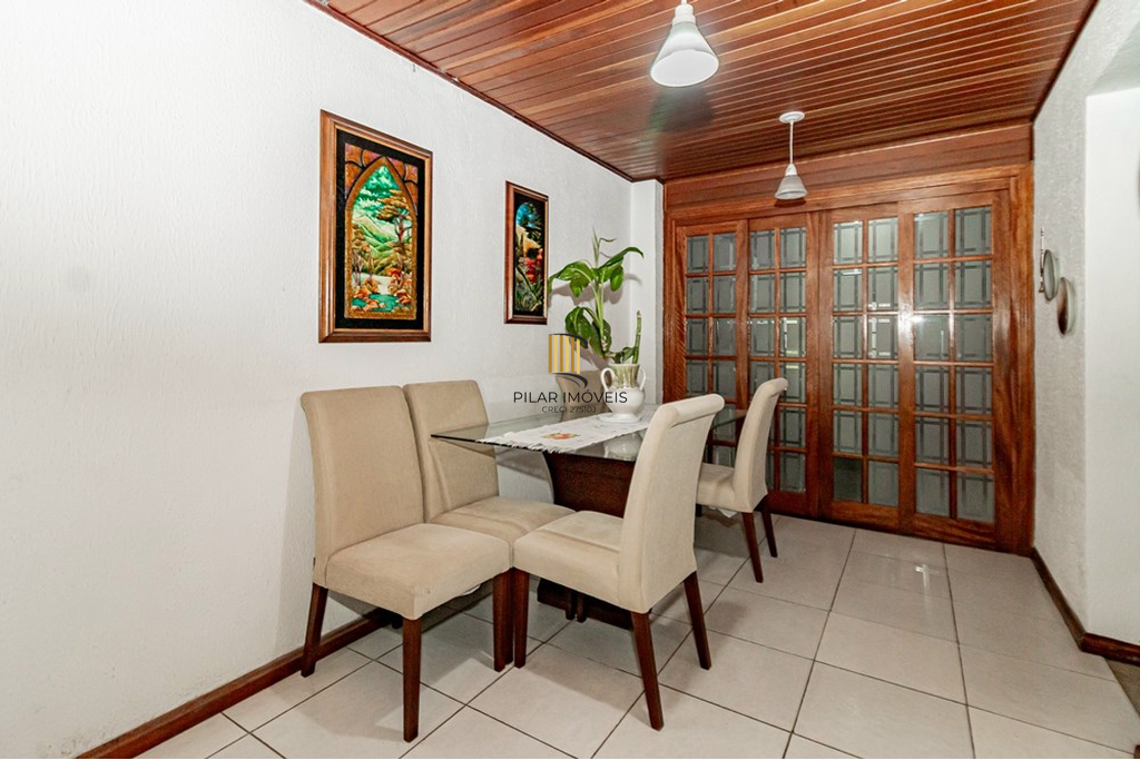 Casa 4 dormitórios no bairro Jardim Itu Sabará