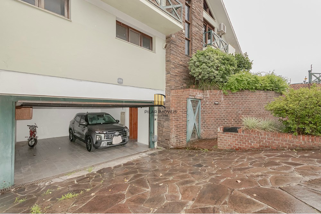 Casa 4 dormitórios no bairro Boa Vista