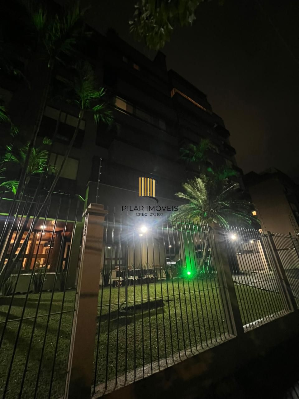 Apartamento 2 dormitórios no bairro Jardim Lindóia