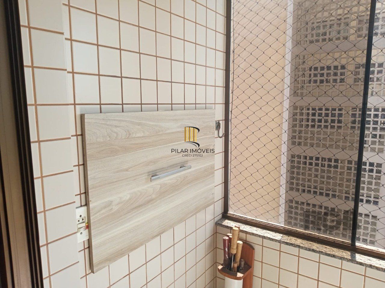 Apartamento semi mobiliado 2 dormitórios, 1 vaga, Bairro Eunice Nova