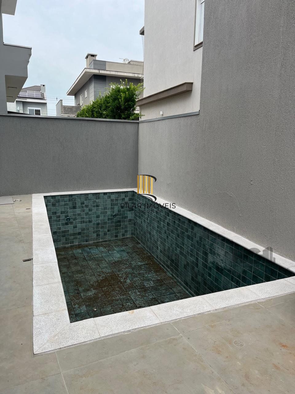 Casa sobrado em condomínio, 3 dormitórios, 1 suíte, 2 vagas, Bairro Central Park