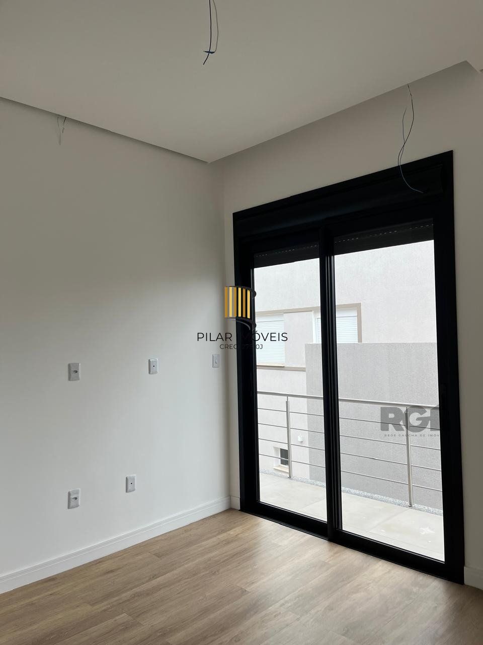Casa sobrado em condomínio, 3 dormitórios, 1 suíte, 2 vagas, Bairro Central Park