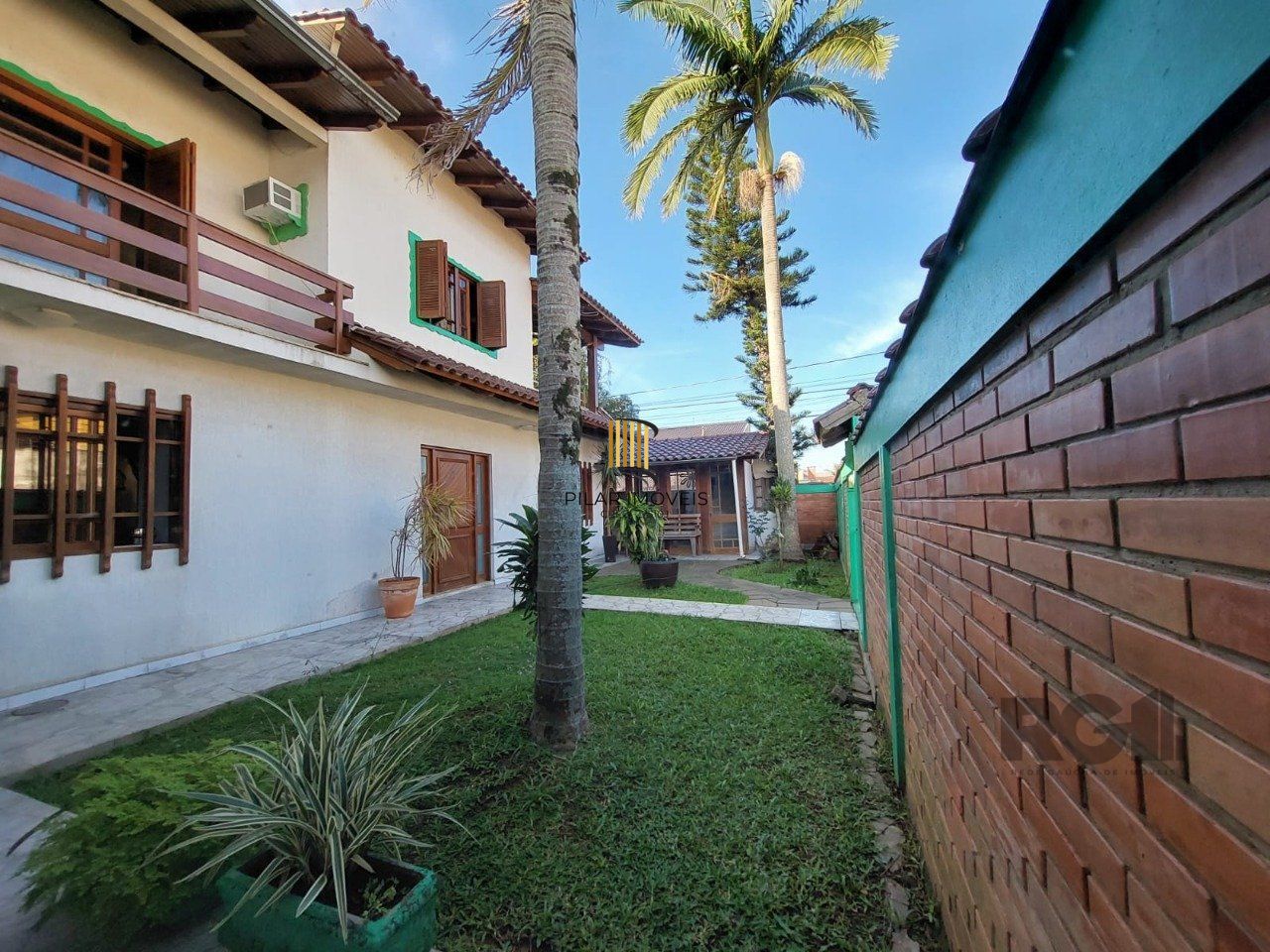 Casa sobrado, 2 dormitórios, 1 suíte, vaga de garagem, Bairro Pq da Matriz