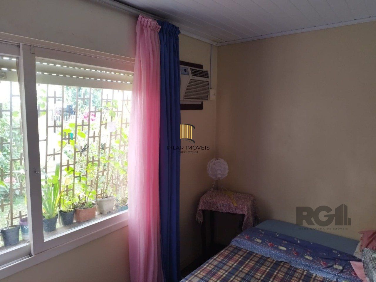 Casa 2 dormitórios, 2 vagas, Bairro Parque dos Maias