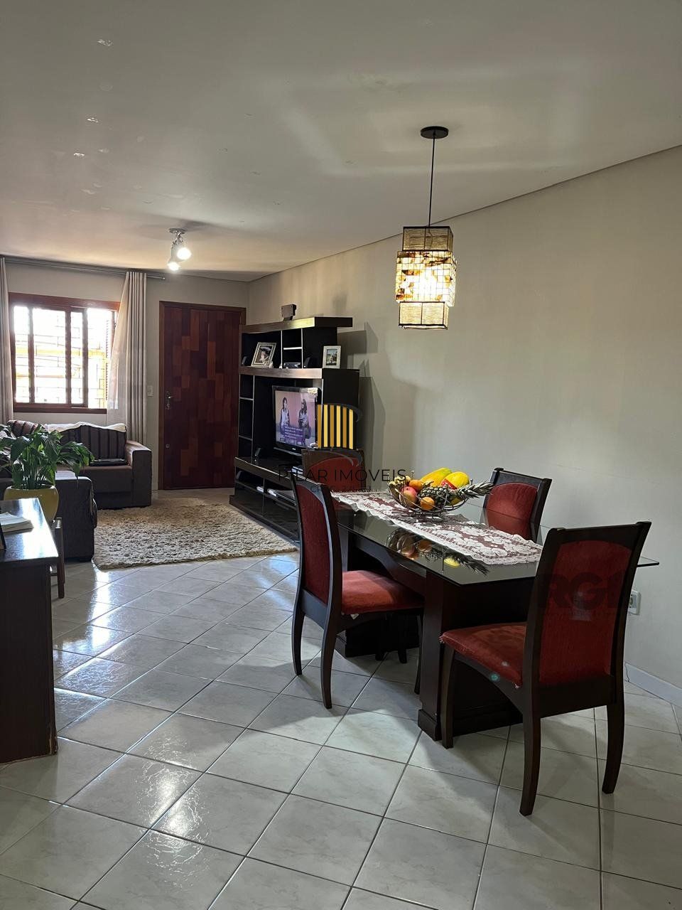 Apartamento térreo, 2 dormitórios, 1 suíte, 2 vagas, Bairro Vista Alegre