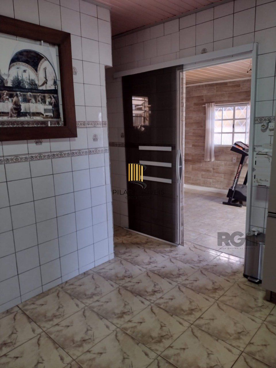 Duas casas, 3 dormitórios, vaga de garagem, Bairro Monte Carlo