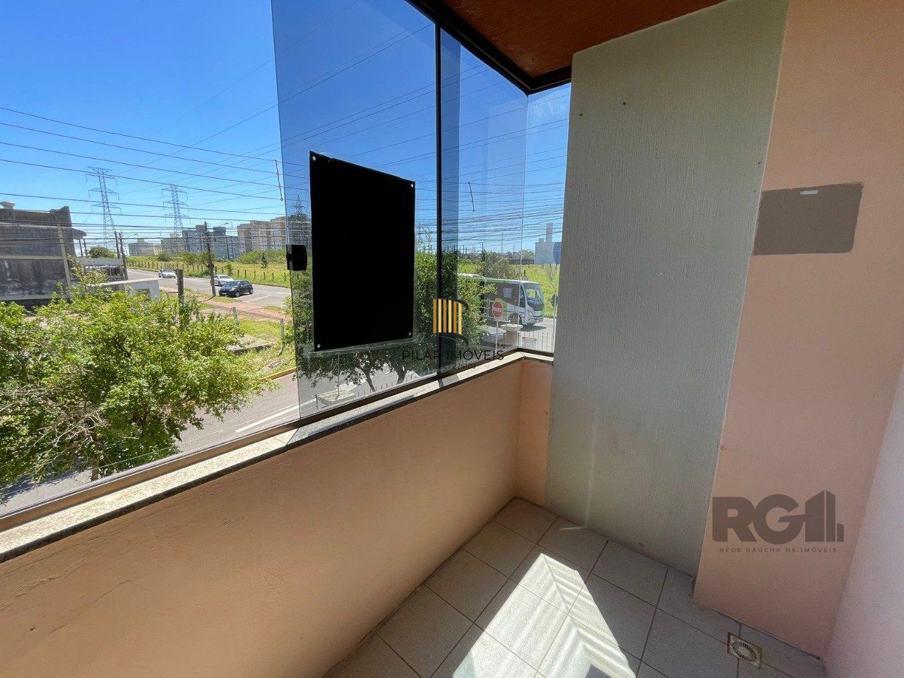 Apartamento 2 dormitórios, 1 box, Bairro Monte Carlo