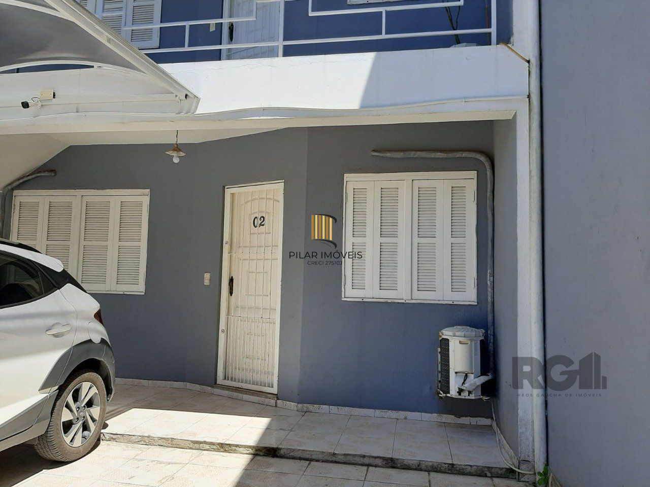Apartamento térreo, 2 dormitórios, 2 vagas, Bairro Vila Cachoeirinha