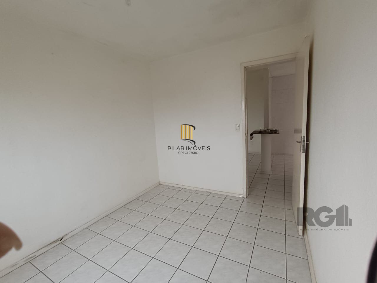 Apartamento 2 dormitórios, vaga de garagem, Bairro Vila Cachoeirinha