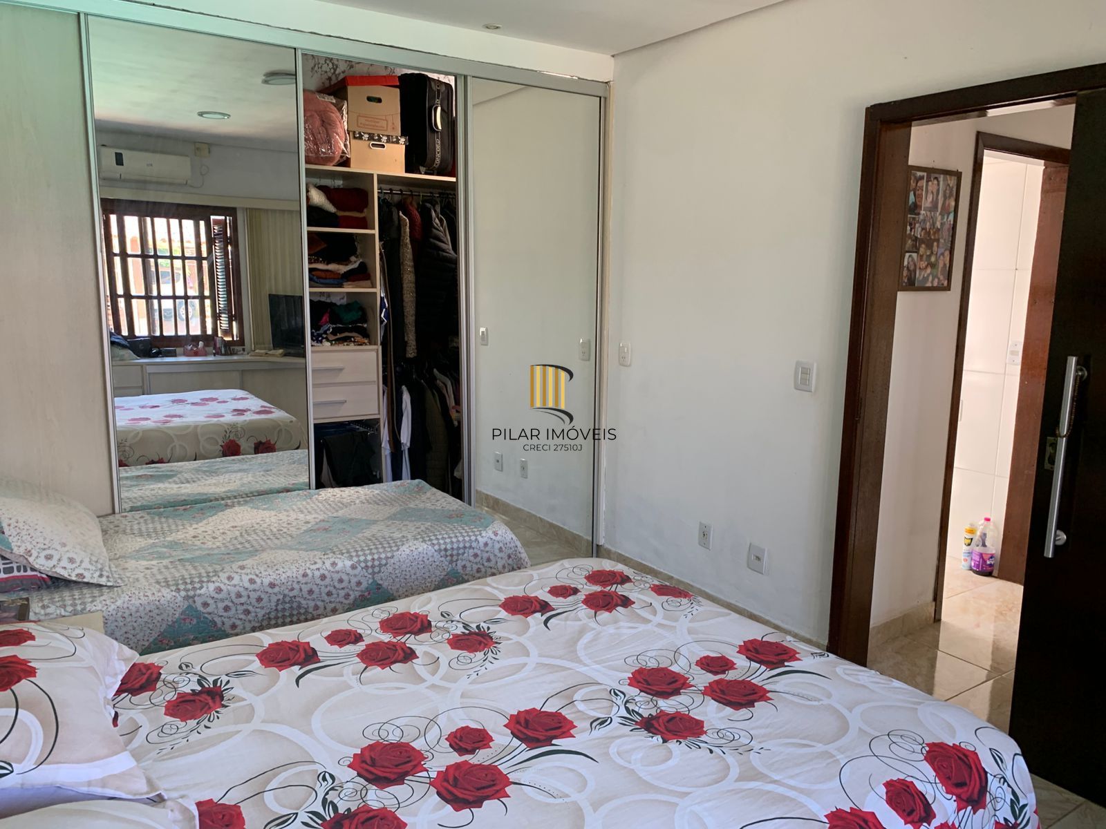 Casa 3 dormitórios, 2 vagas, Bairro Imbui