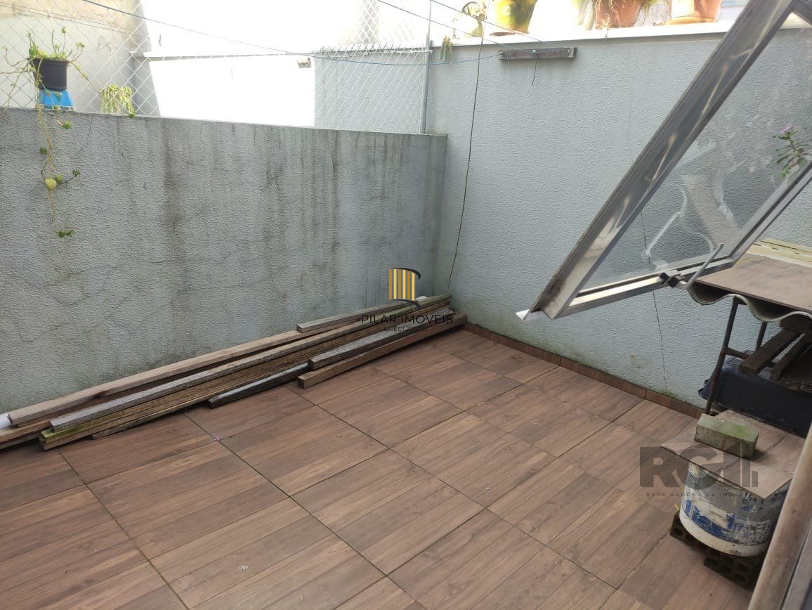 Apartamento térreo semi mobiliado, 2 dormitórios, 1 suíte, 1 vaga Bairro Vera Cruz