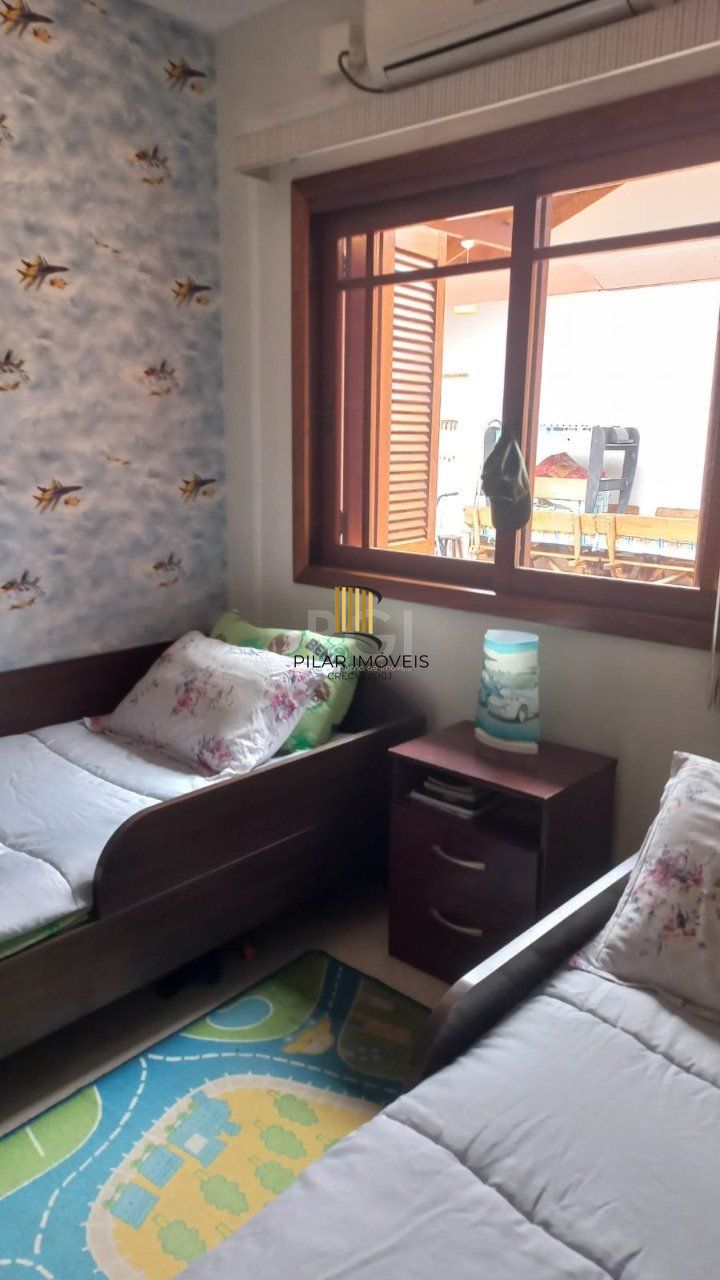 Casa para Venda - 135m², 3 dormitórios, sendo 1 suites, 2 vagas - Vale Do Sol