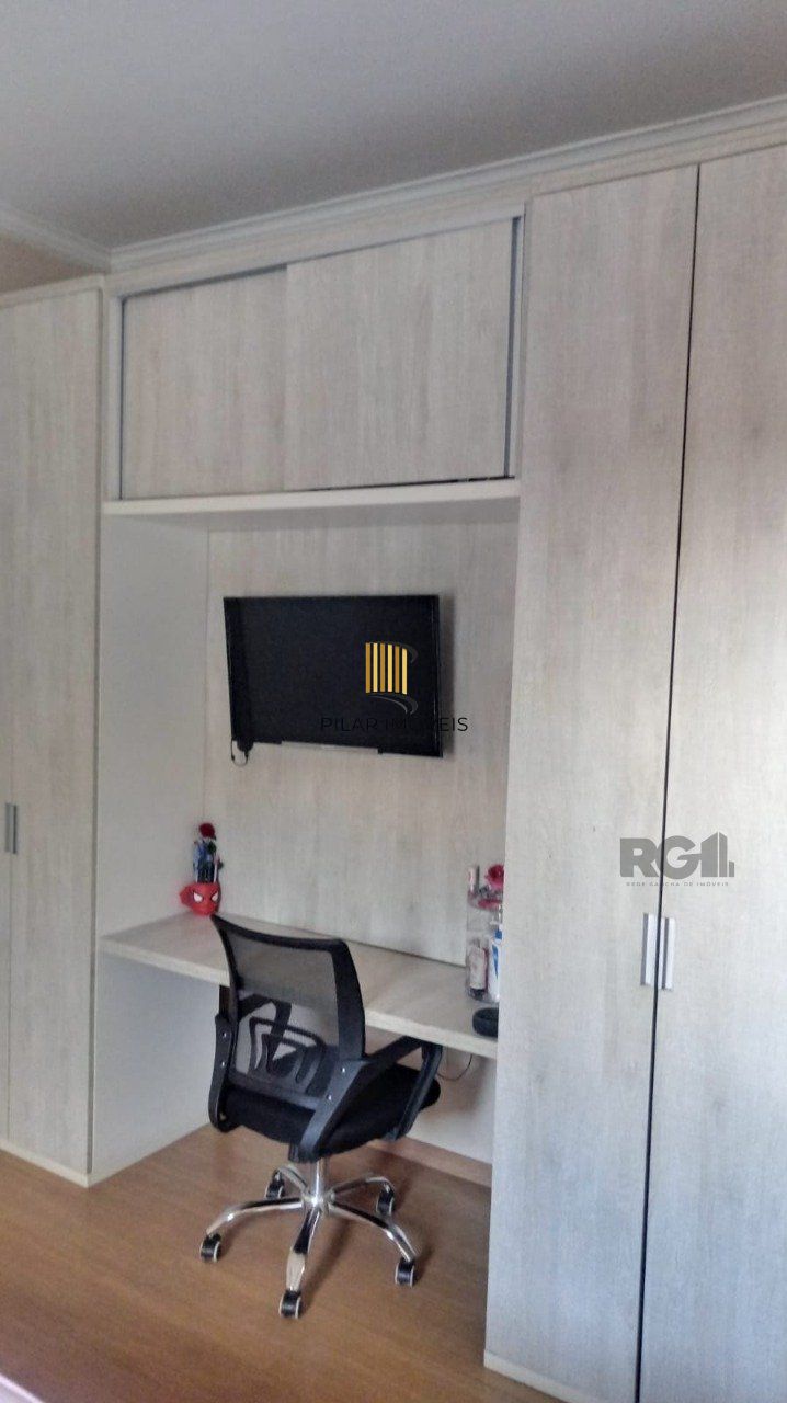 Casa sobrado semi mobiliado, 3 dormitórios, 1 suíte master, vagas de garagem, Bairro Parque da matriz