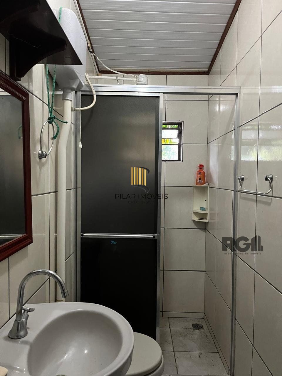 Casa comercial 2 dormitórios, semi mobiliada, garagem, Bairro Vista Alegre