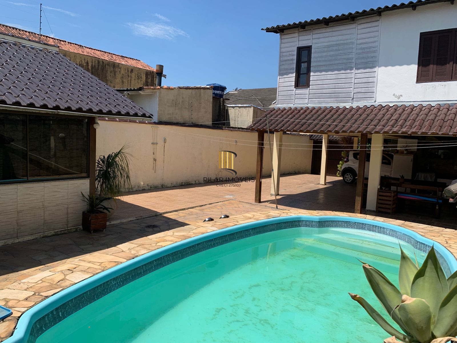 Casa 3 dormitórios, 2 vagas, Bairro Imbui