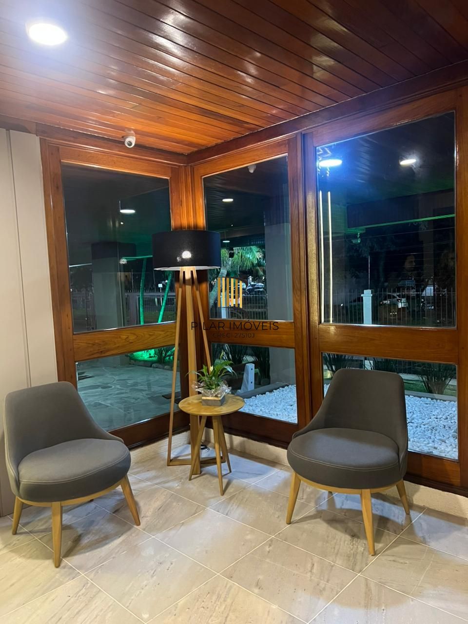 Apartamento 2 dormitórios no bairro Jardim Lindóia