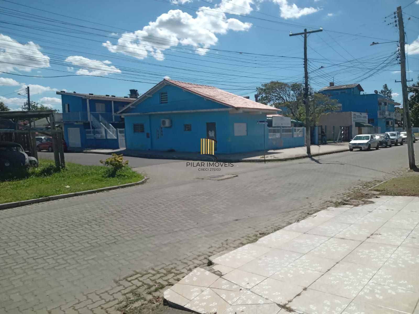 Casa 2 dormitórios, 1 suíte, 2 vagas