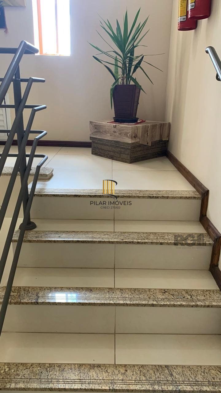 Apartamento semi mobiliado, 2 dormitórios, 1 suíte, 1 vaga, Bairro Vila Marcia