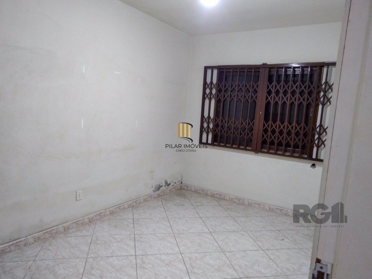 Casa 3 dormitórios, 1 suíte, vaga de garagem, Bairro Princesa Izabel