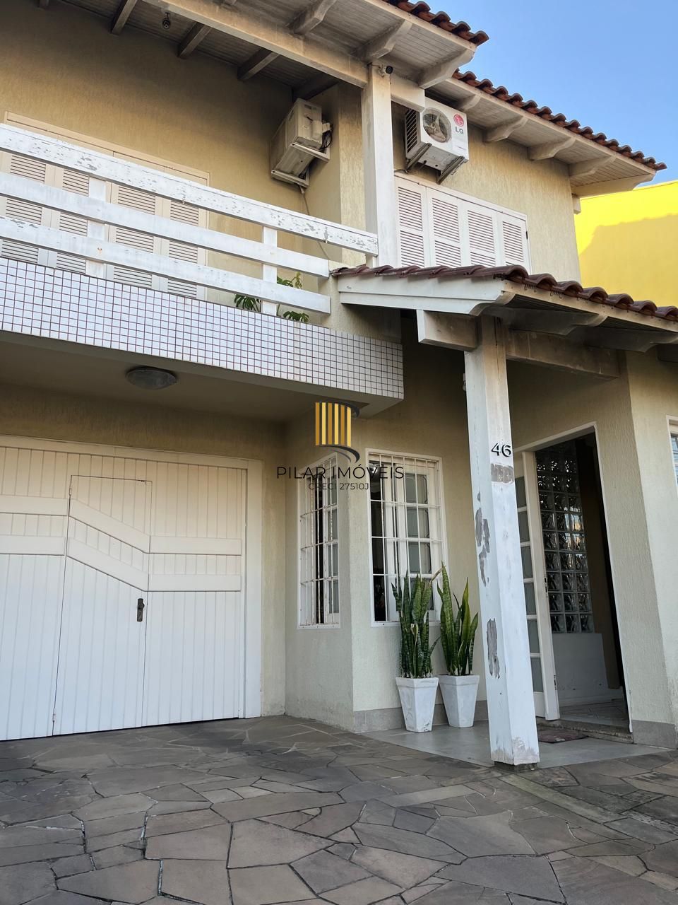 Sobrado 4 dormitórios no bairro Vila Márcia