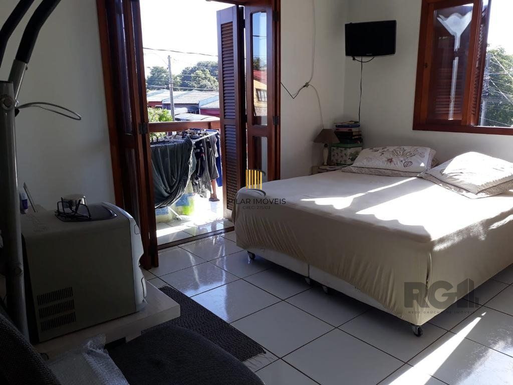 Casa sobrado 2 dormitórios, 2 vagas de garagem, Bairro Parque Ipiranga