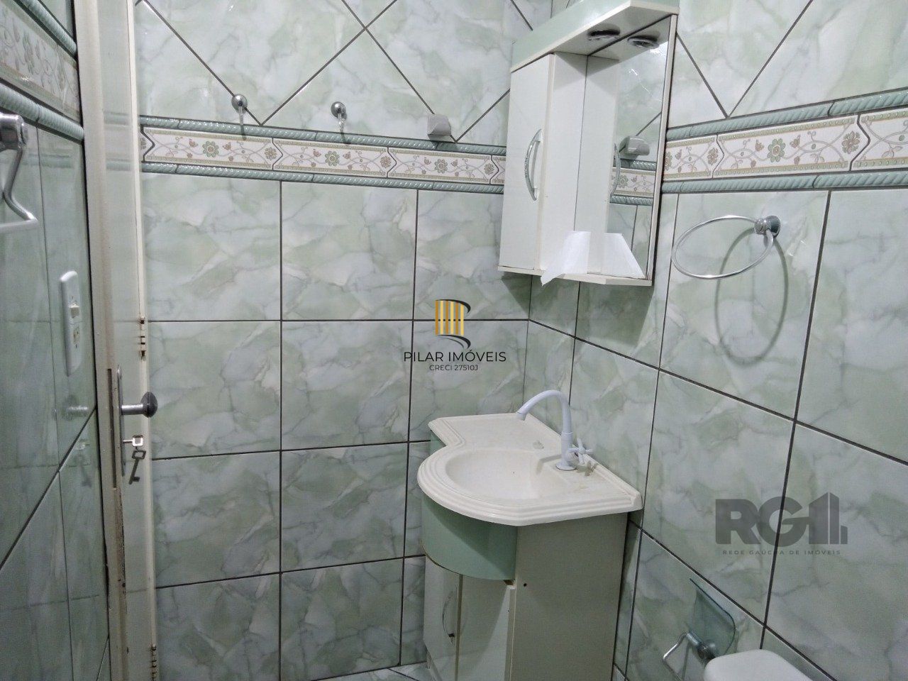 Casa 3 dormitórios, 1 suíte, vaga de garagem, Bairro Princesa Izabel