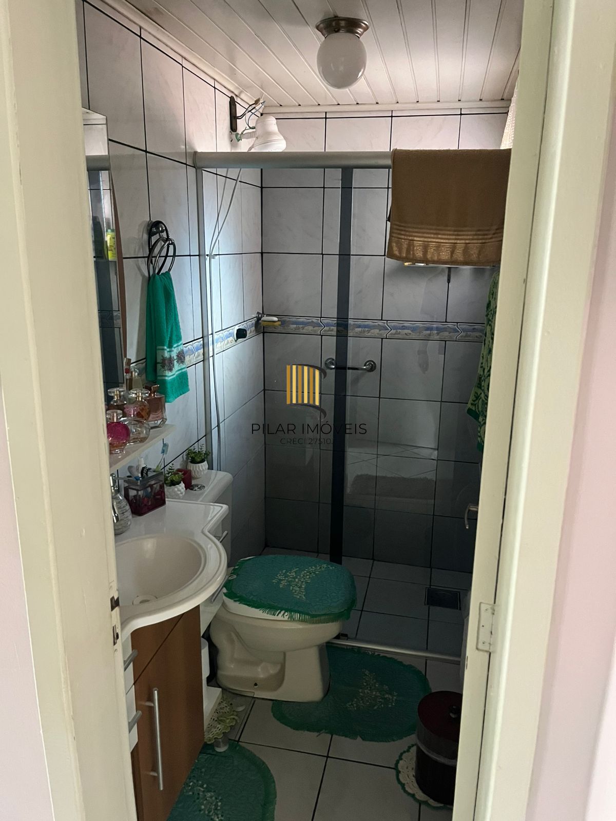 Casa 3 dormitórios, 1 suíte, 2 vagas, Bairro Parque Florido